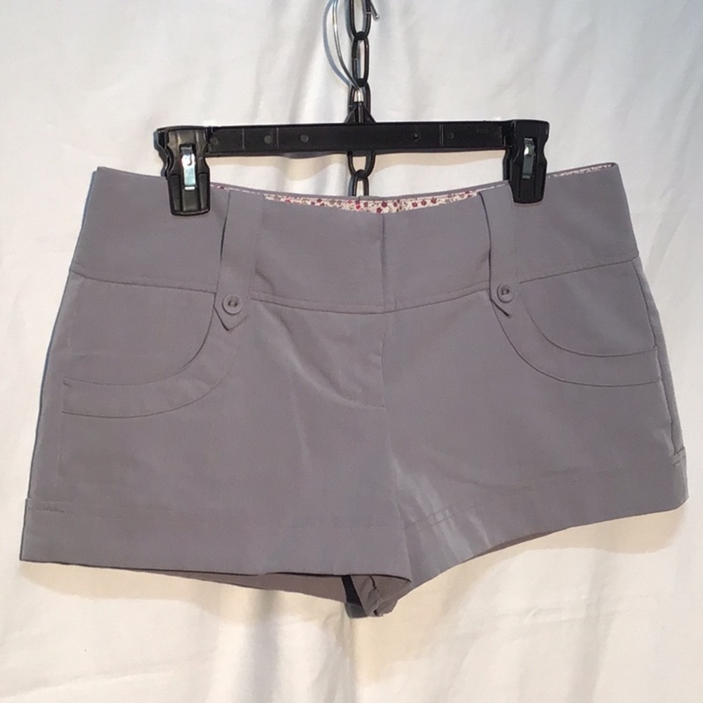 🌼Vintage Y2K🌼 Stooshy gray shorts size 9